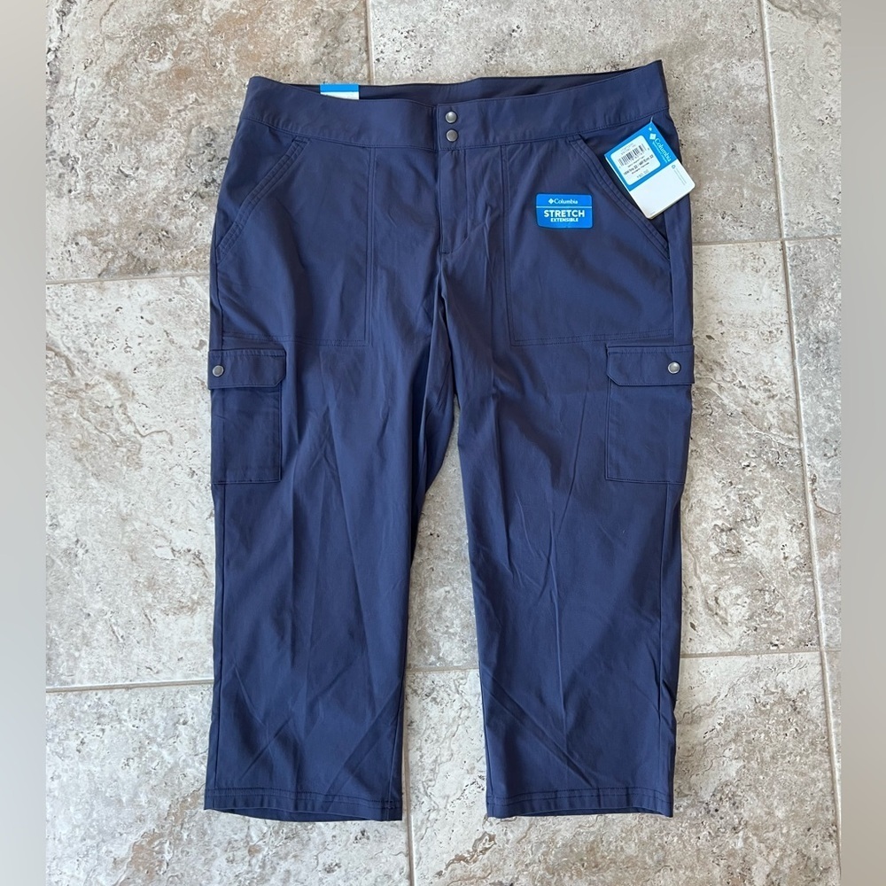 Columbia Sportswear NWT Zephyr Heights Lightweight Hiking Blue Capri Pants, 16W